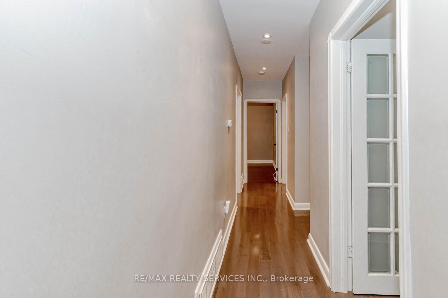 1259 Twin Oaks Dell Dr