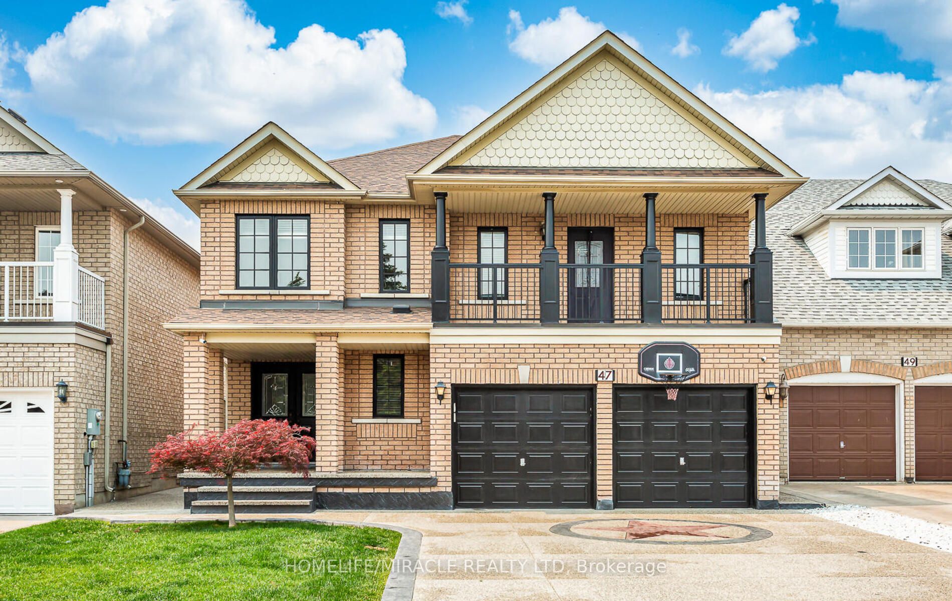 47 River Rock Cres