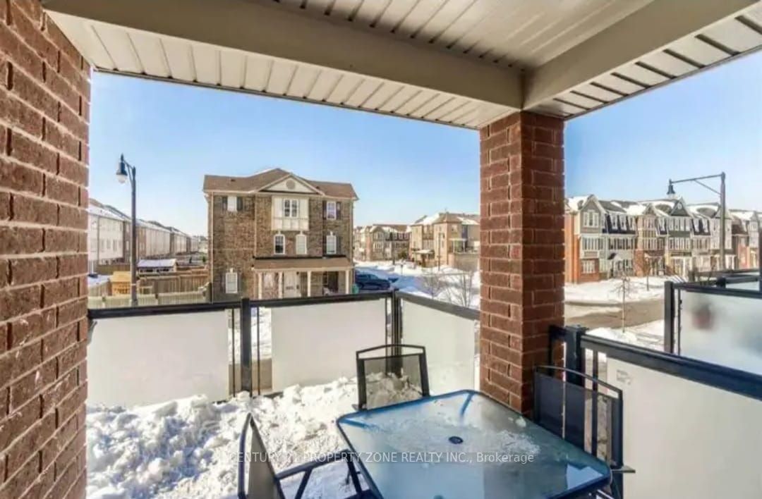 154 Baycliffe Cres
