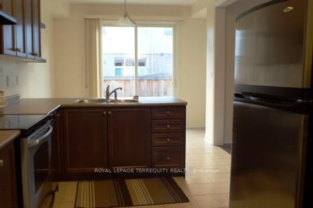 3275 Stalybridge Dr, #39