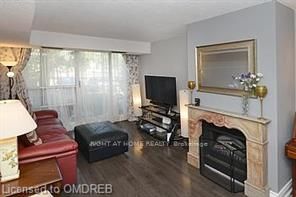 1300 Marlborough Crt, #121