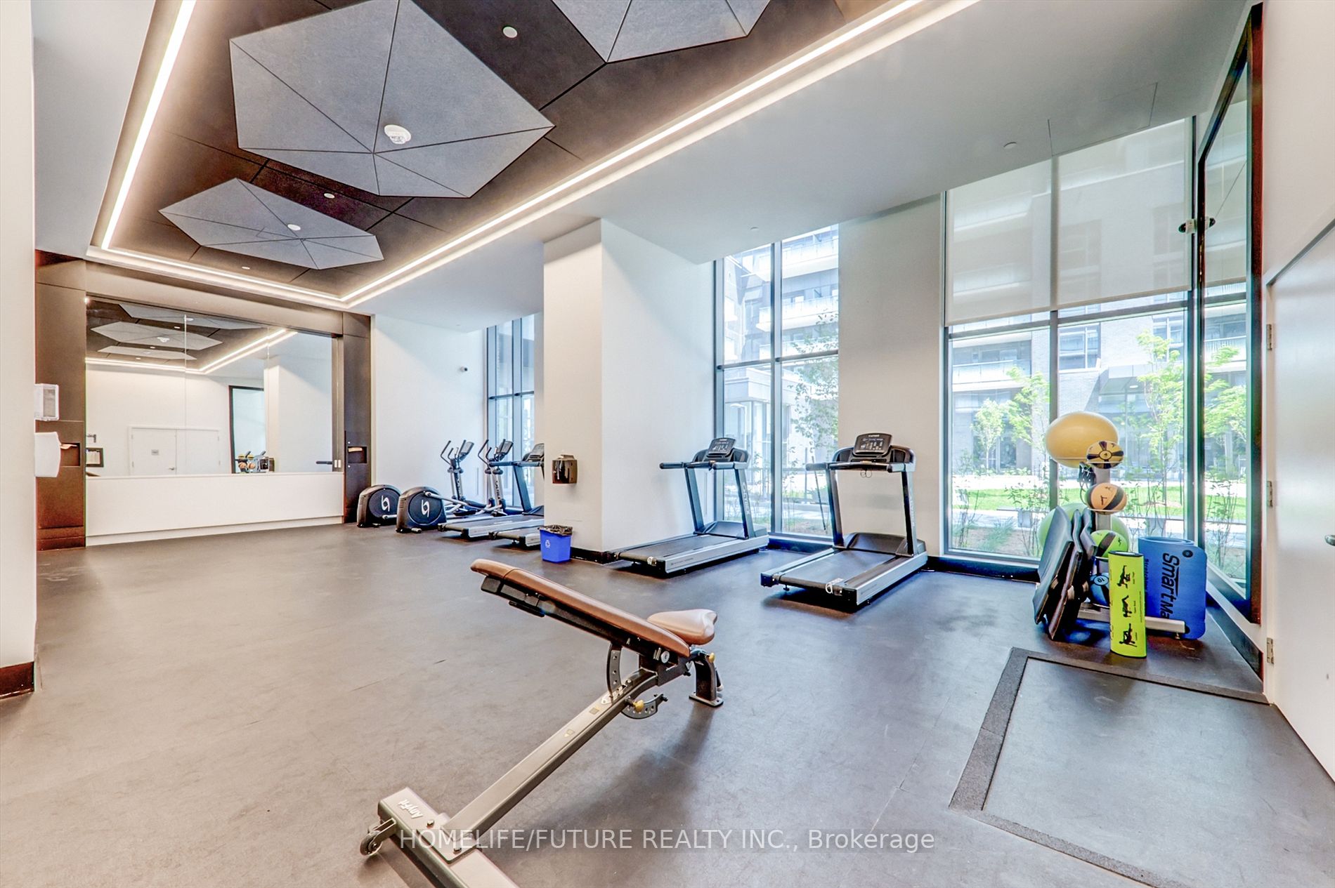 30 Samuel Wood Way, #904