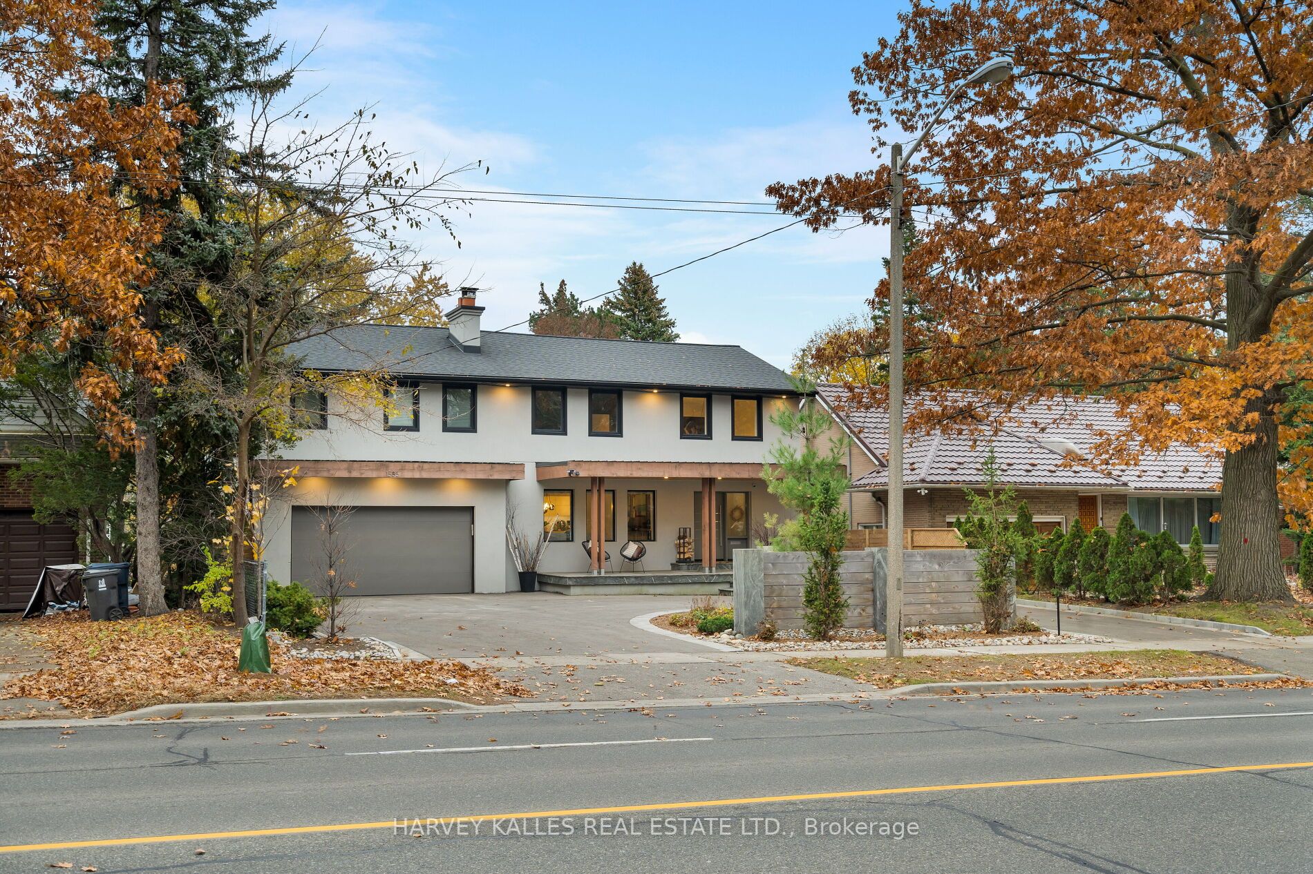 1535 Islington Ave