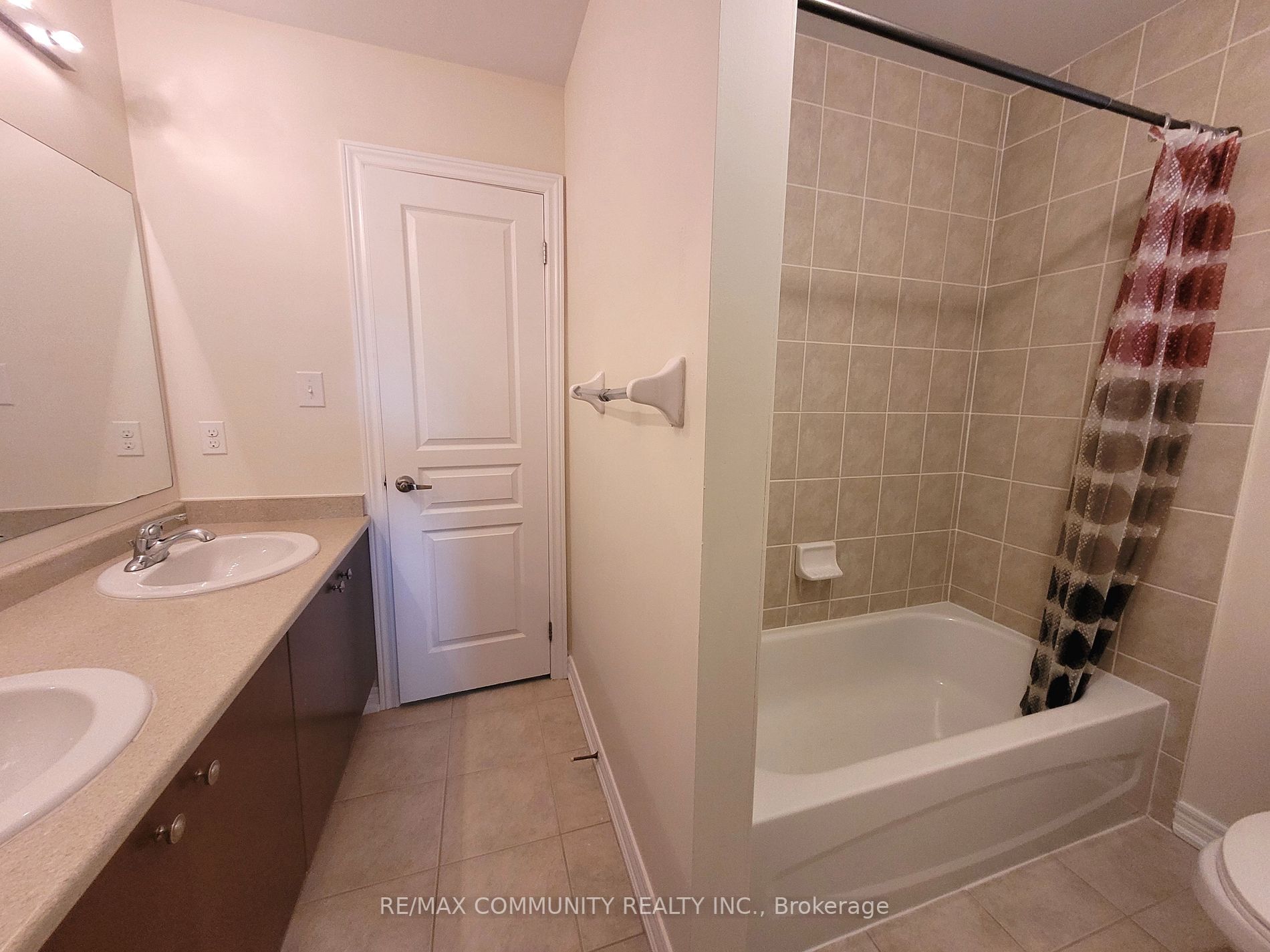 7528 Saint Barabara Blvd