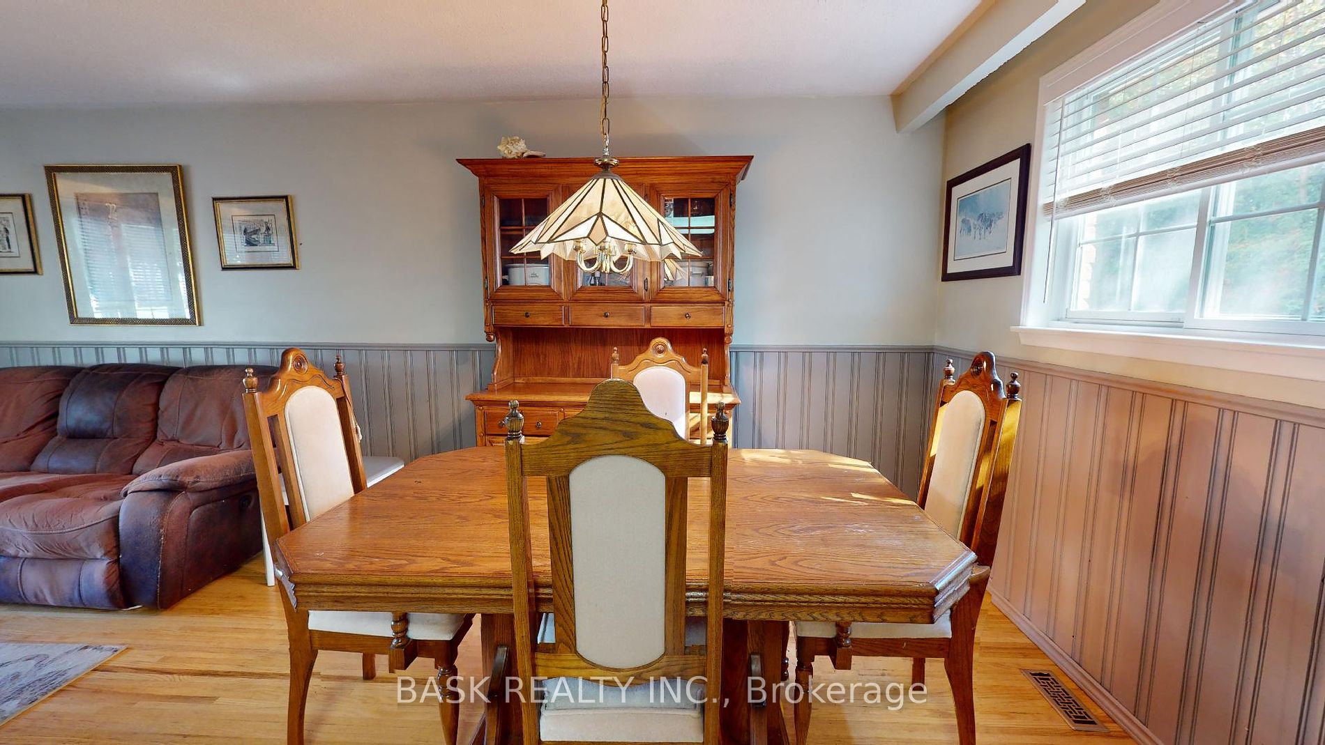 1 Geneva Cres