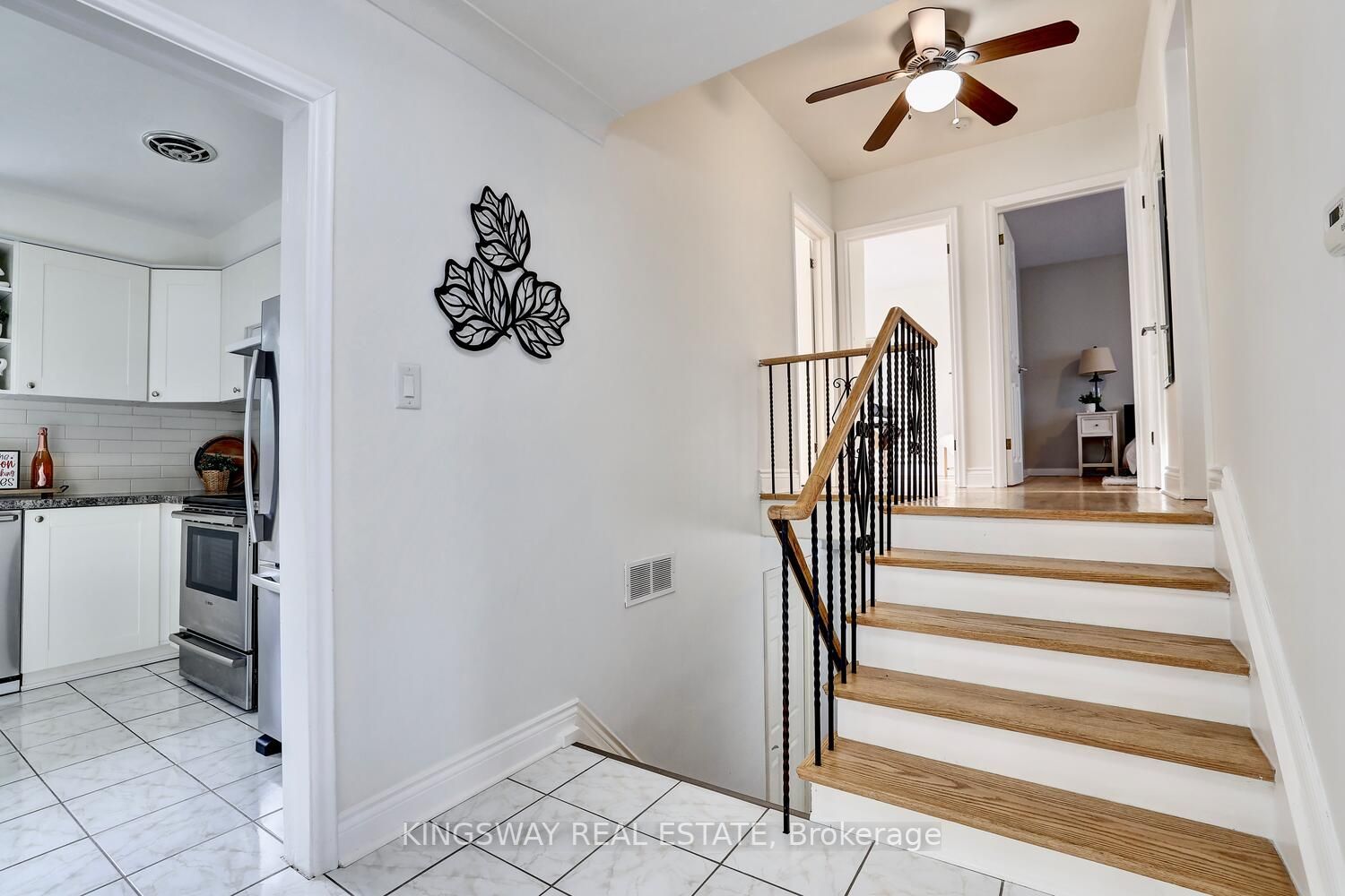 562 Arlington Blvd