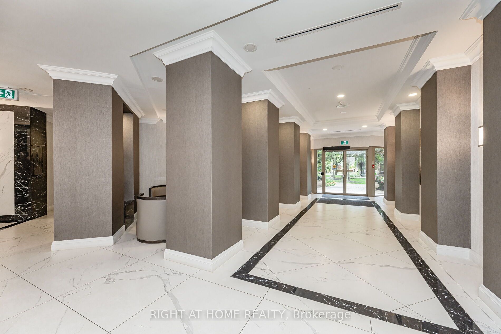 45 Kingsbridge Garden Circ, #503
