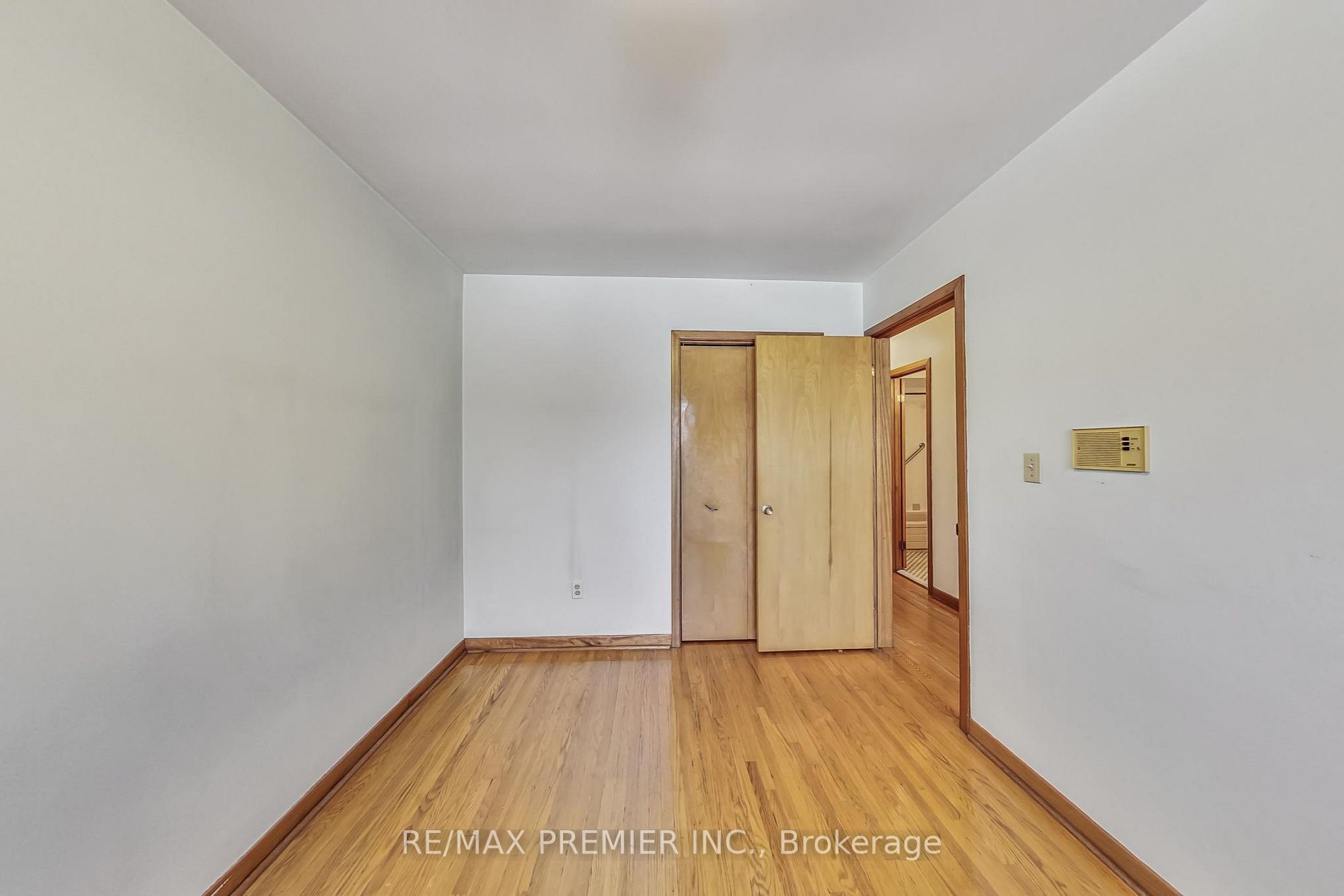 1054 Briar Hill Ave