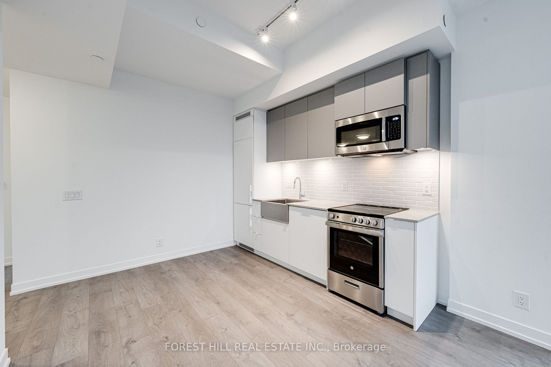 270 Dufferin St, #418