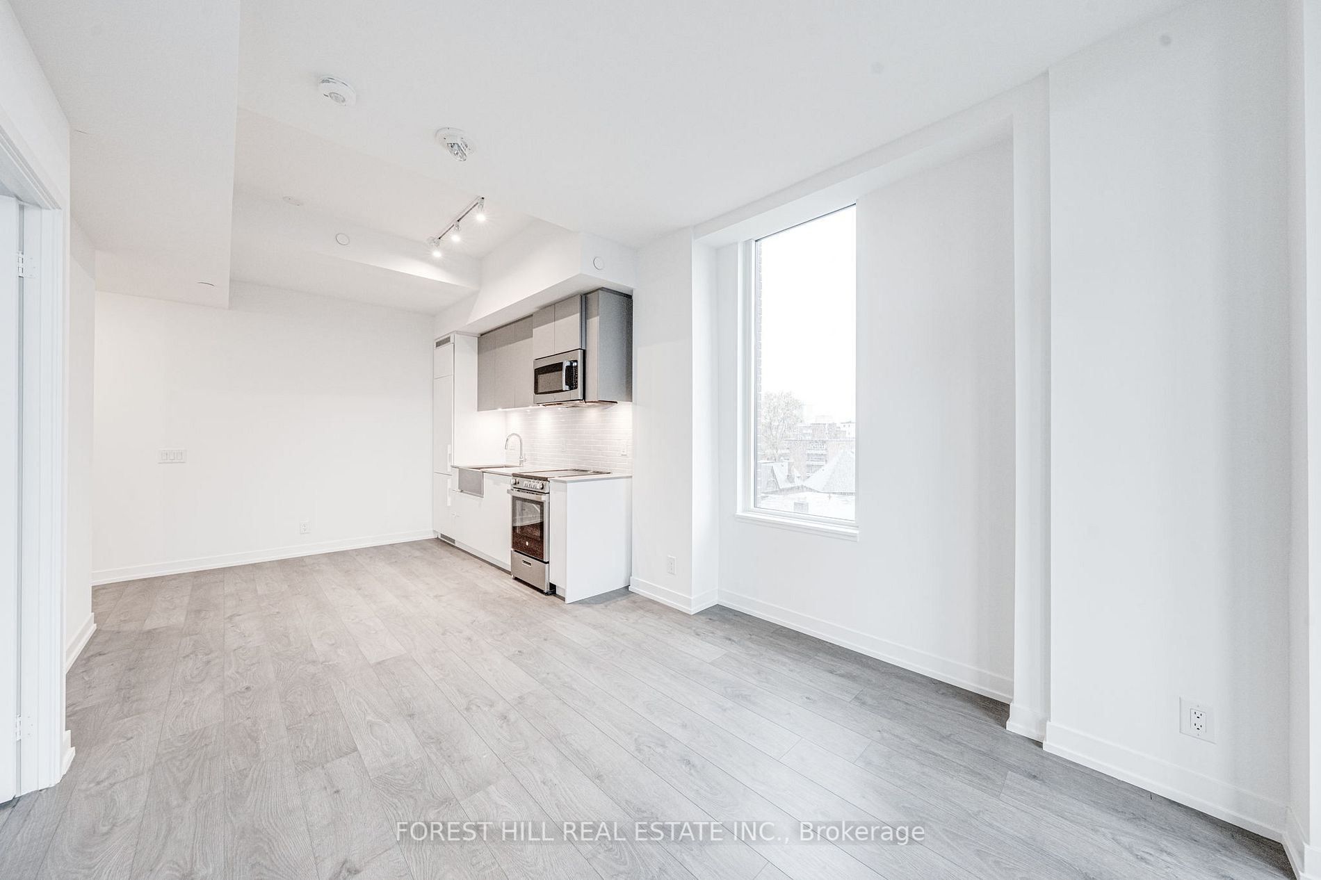 270 Dufferin St, #418
