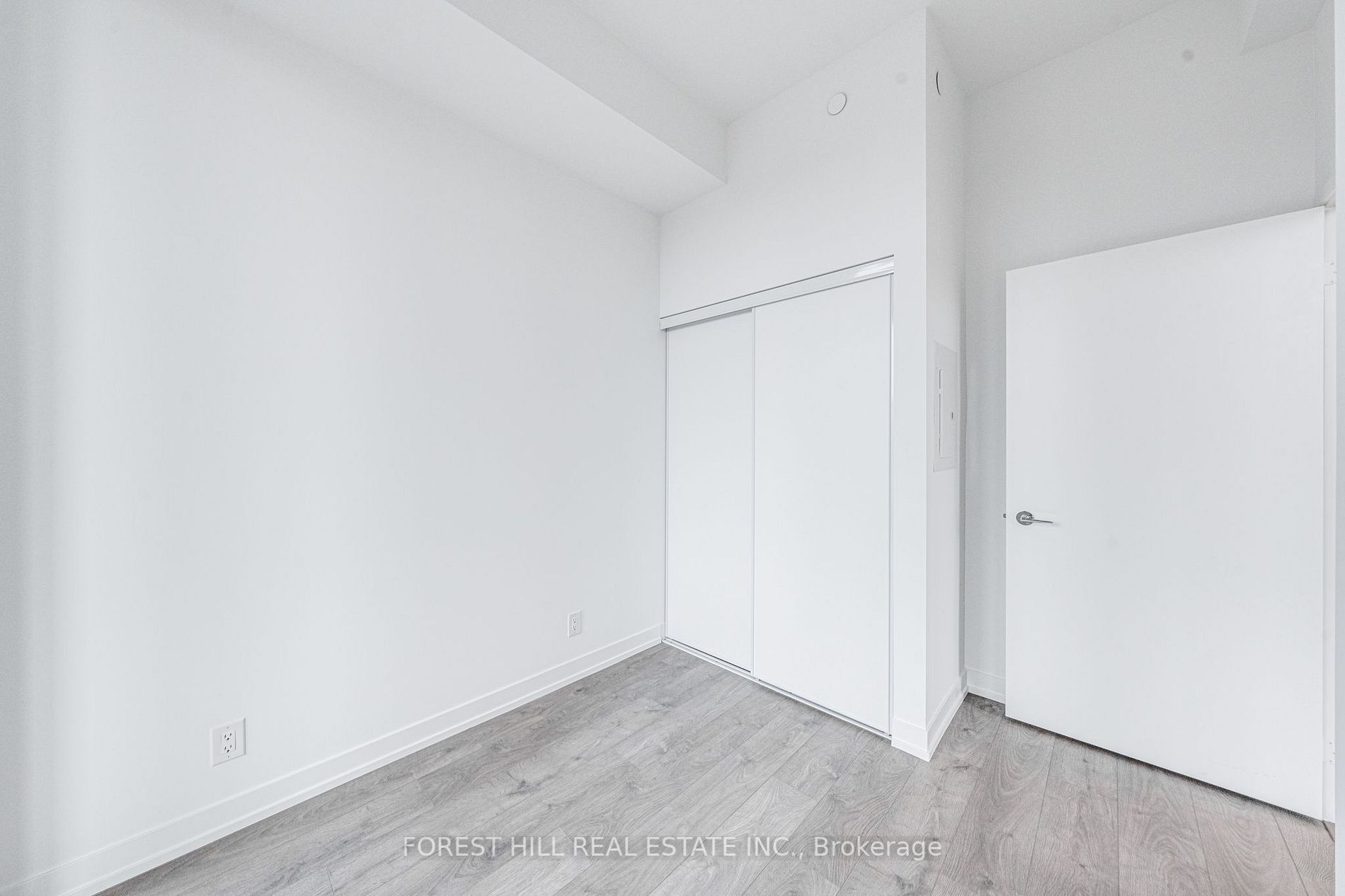 270 Dufferin St, #418