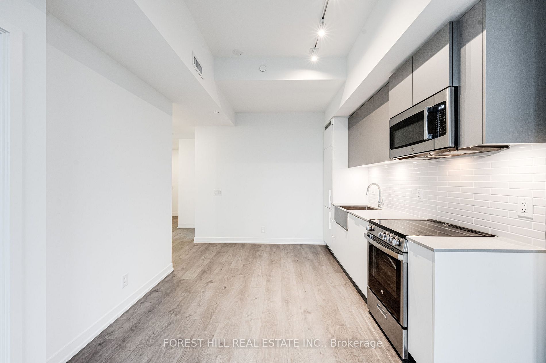 270 Dufferin St, #418