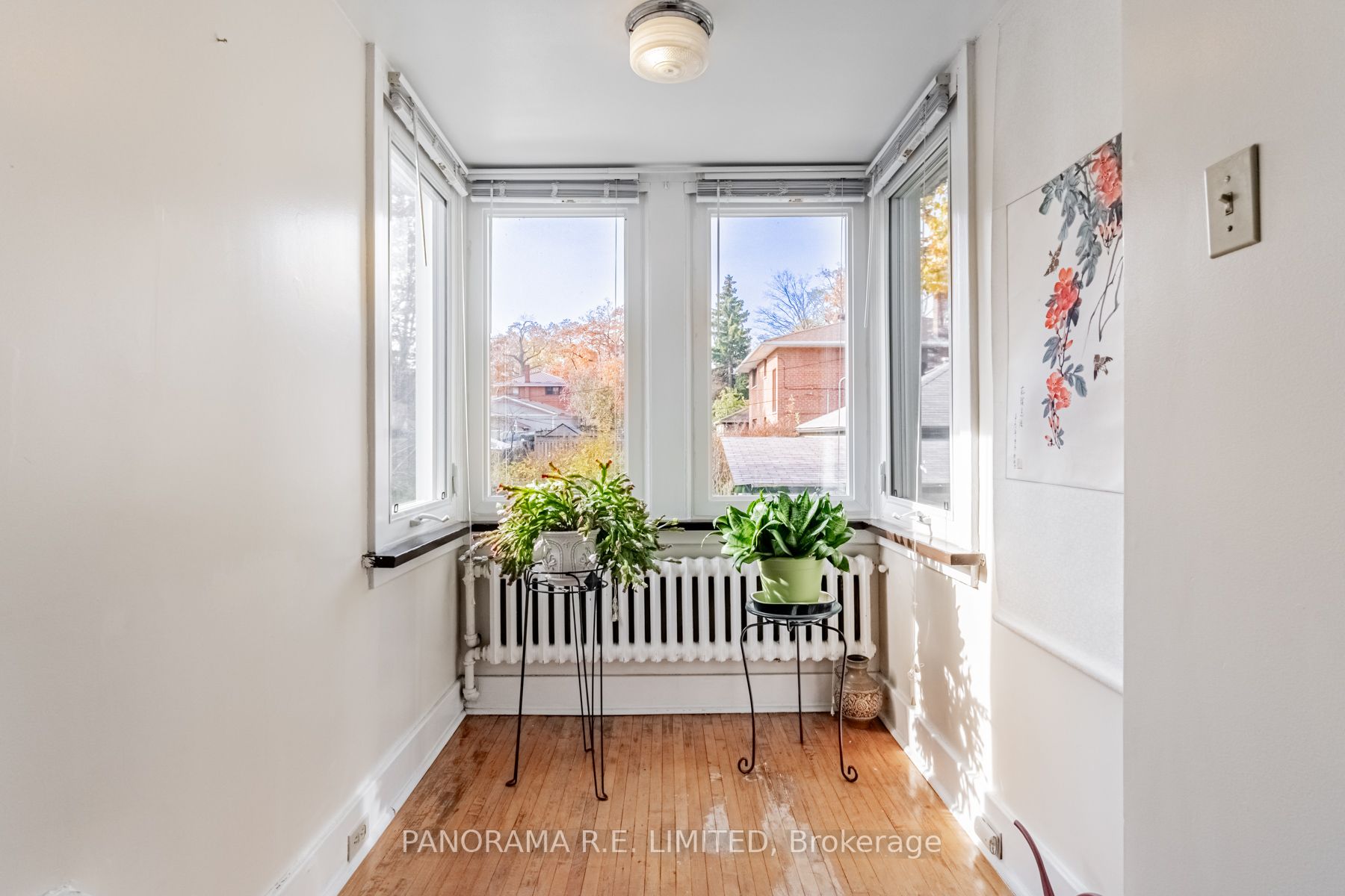 8 Thirty Third St
