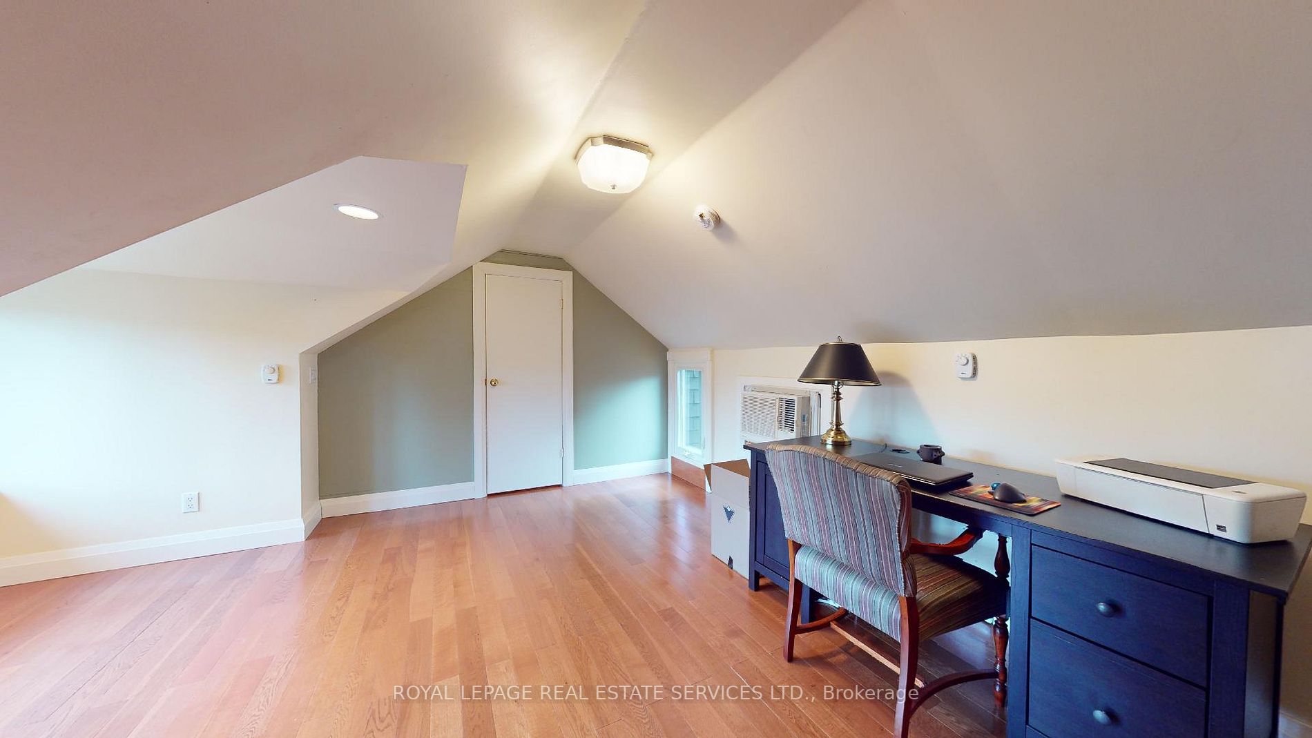 169 Grenadier Rd