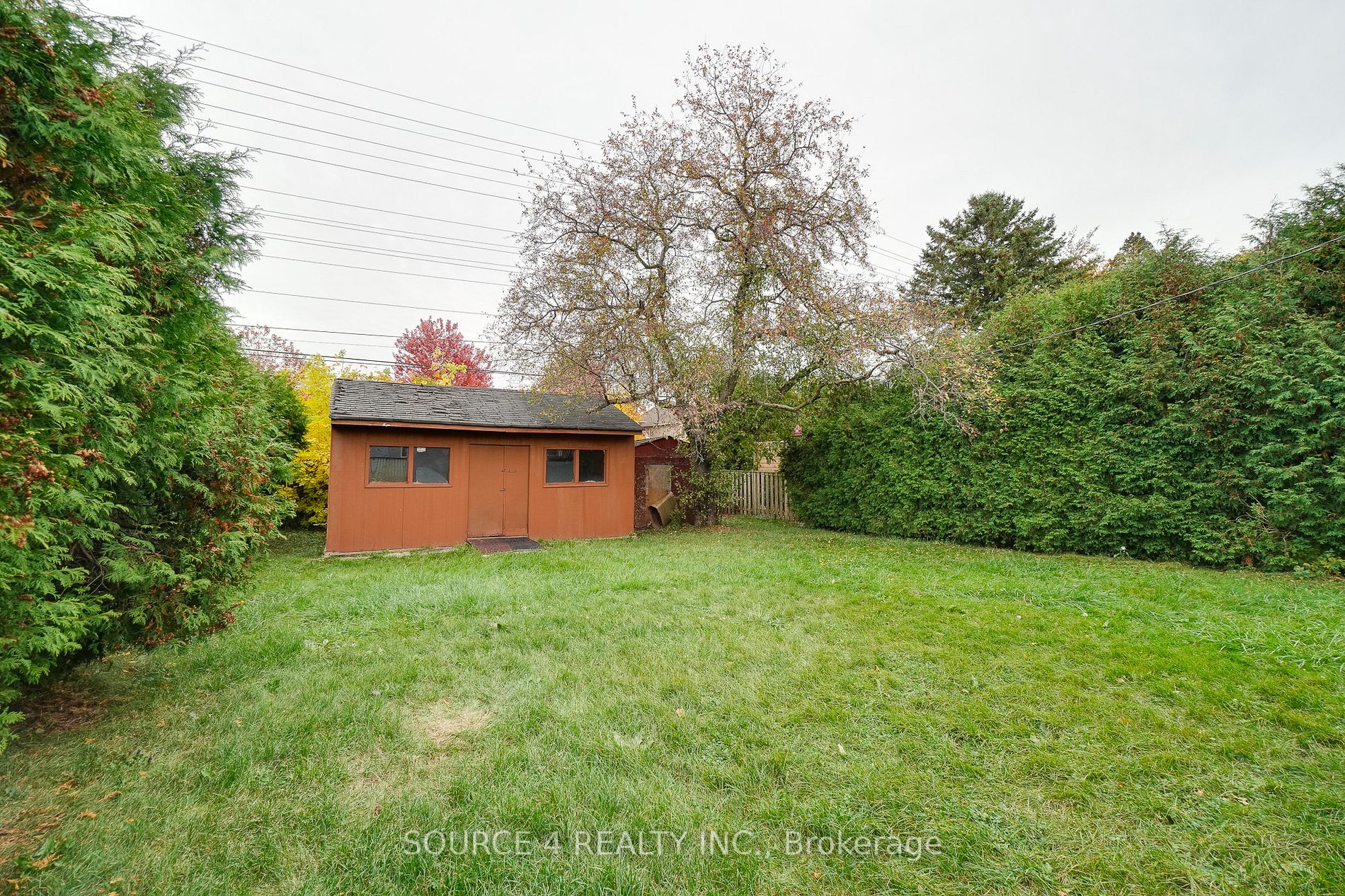 5526 Romanwood Cres