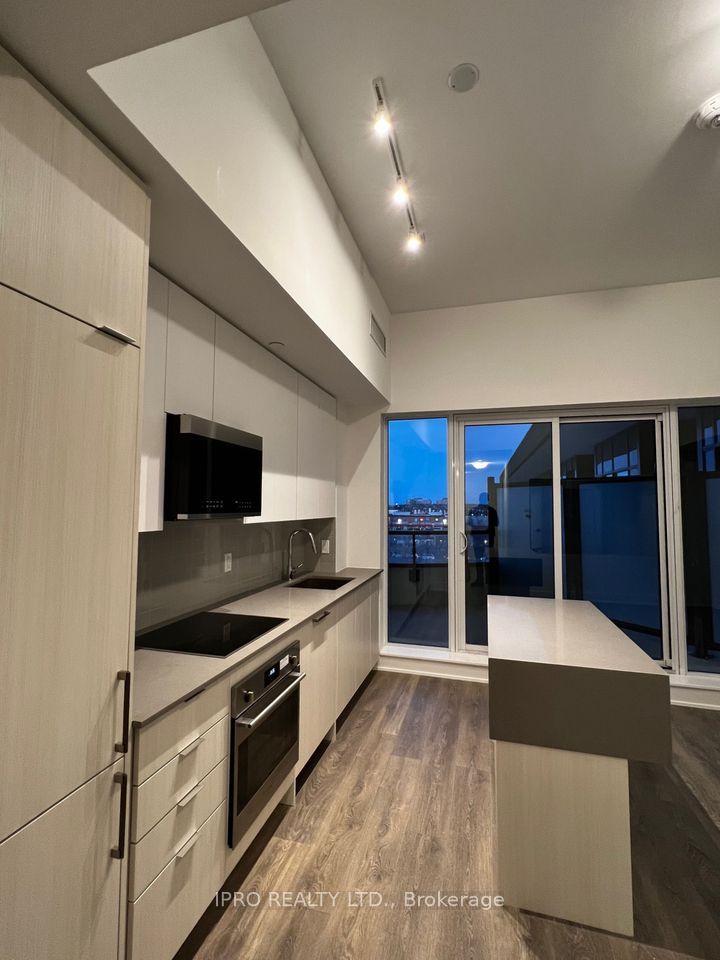 2485 Taunton Rd E, #430