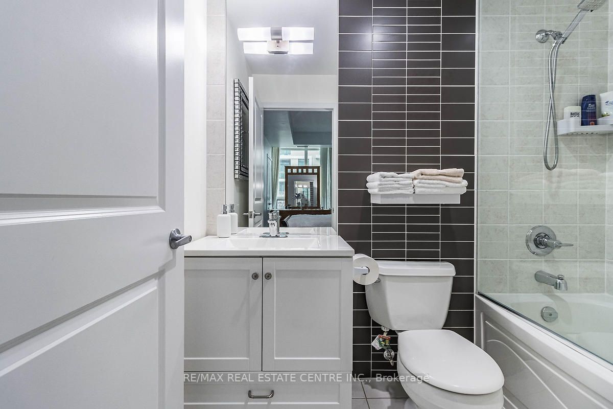 225 Sherway Gardens Rd, #206