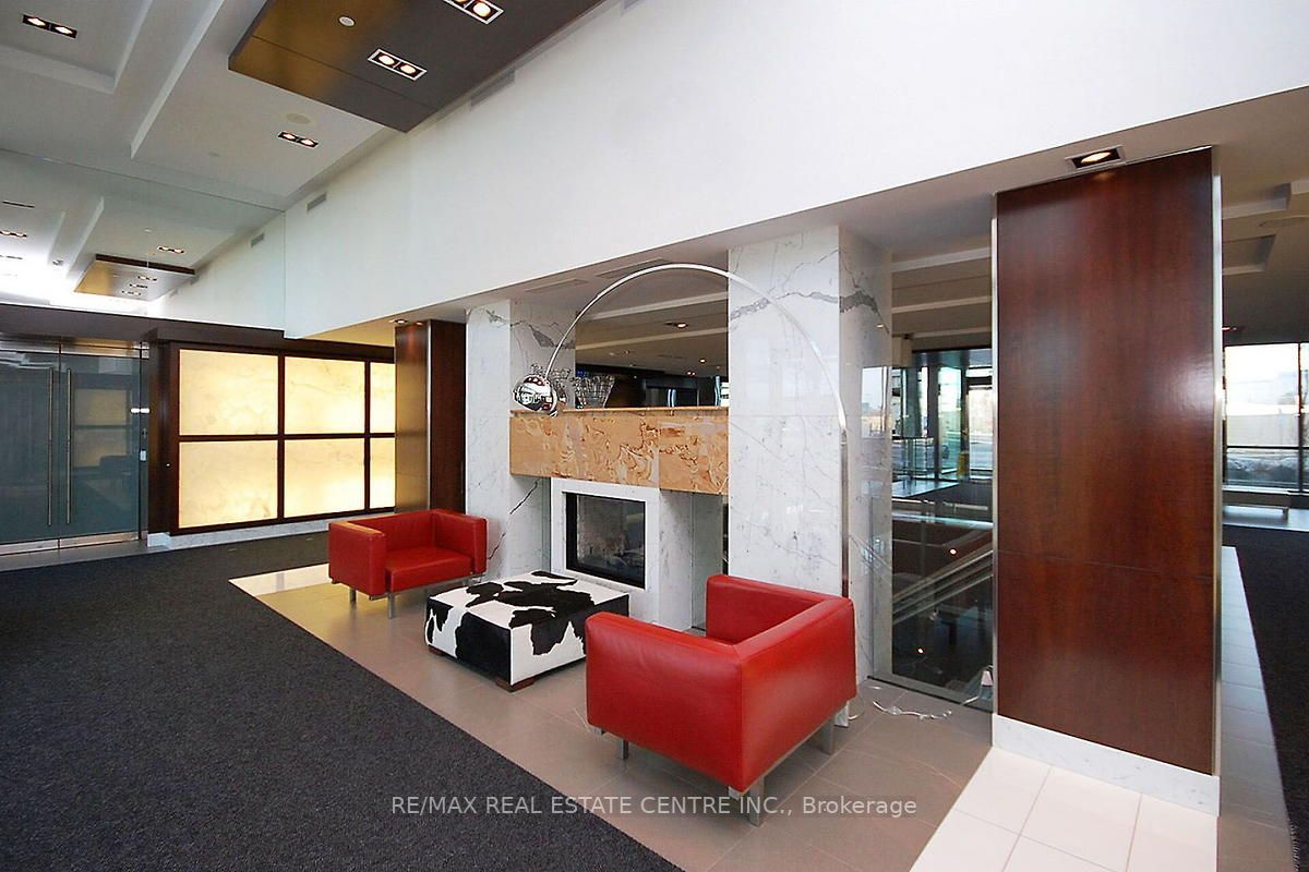 225 Sherway Gardens Rd, #206