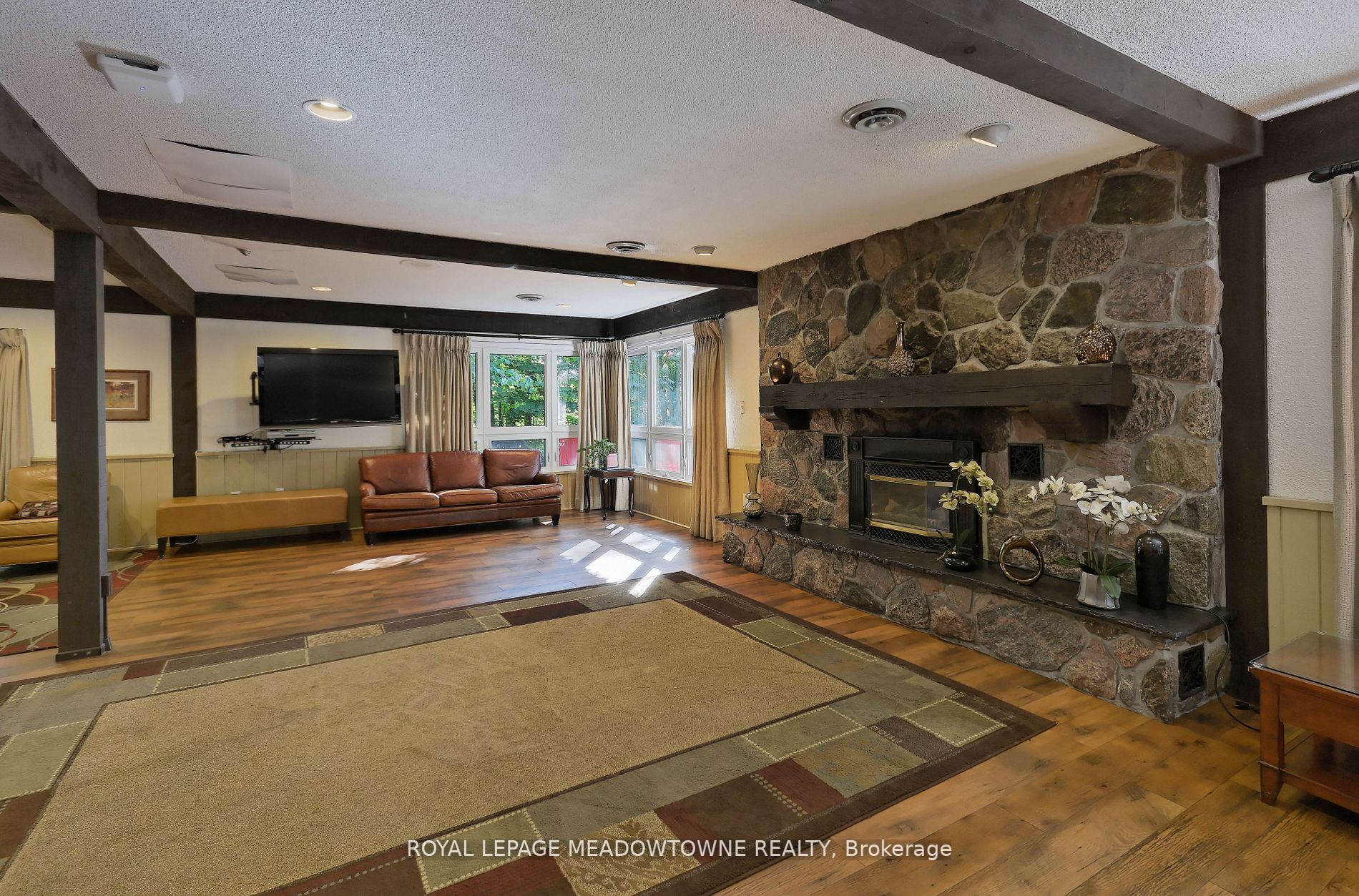 1110 Walden Circ, #1012