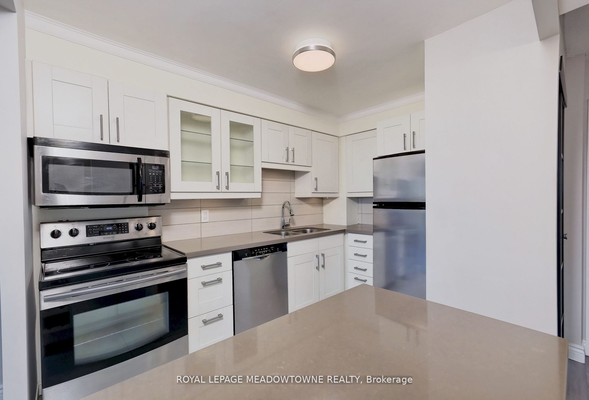 1110 Walden Circ, #1012