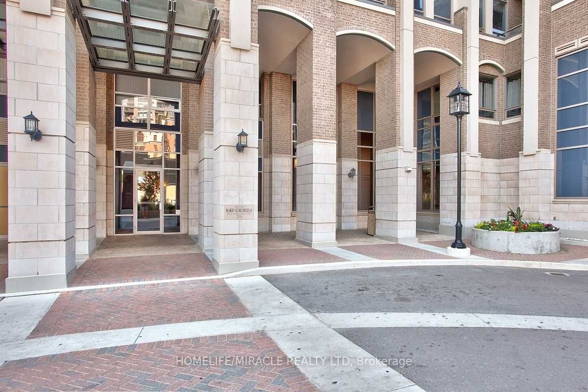388 Prince Of Wales Dr, #807