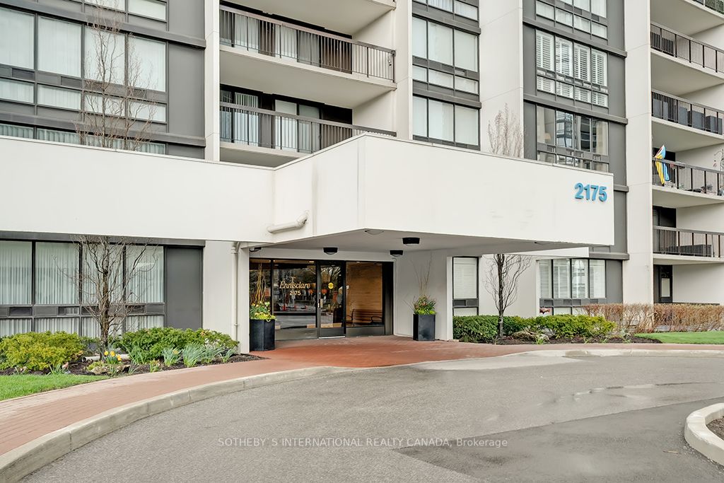 2175 Marine Dr, #204