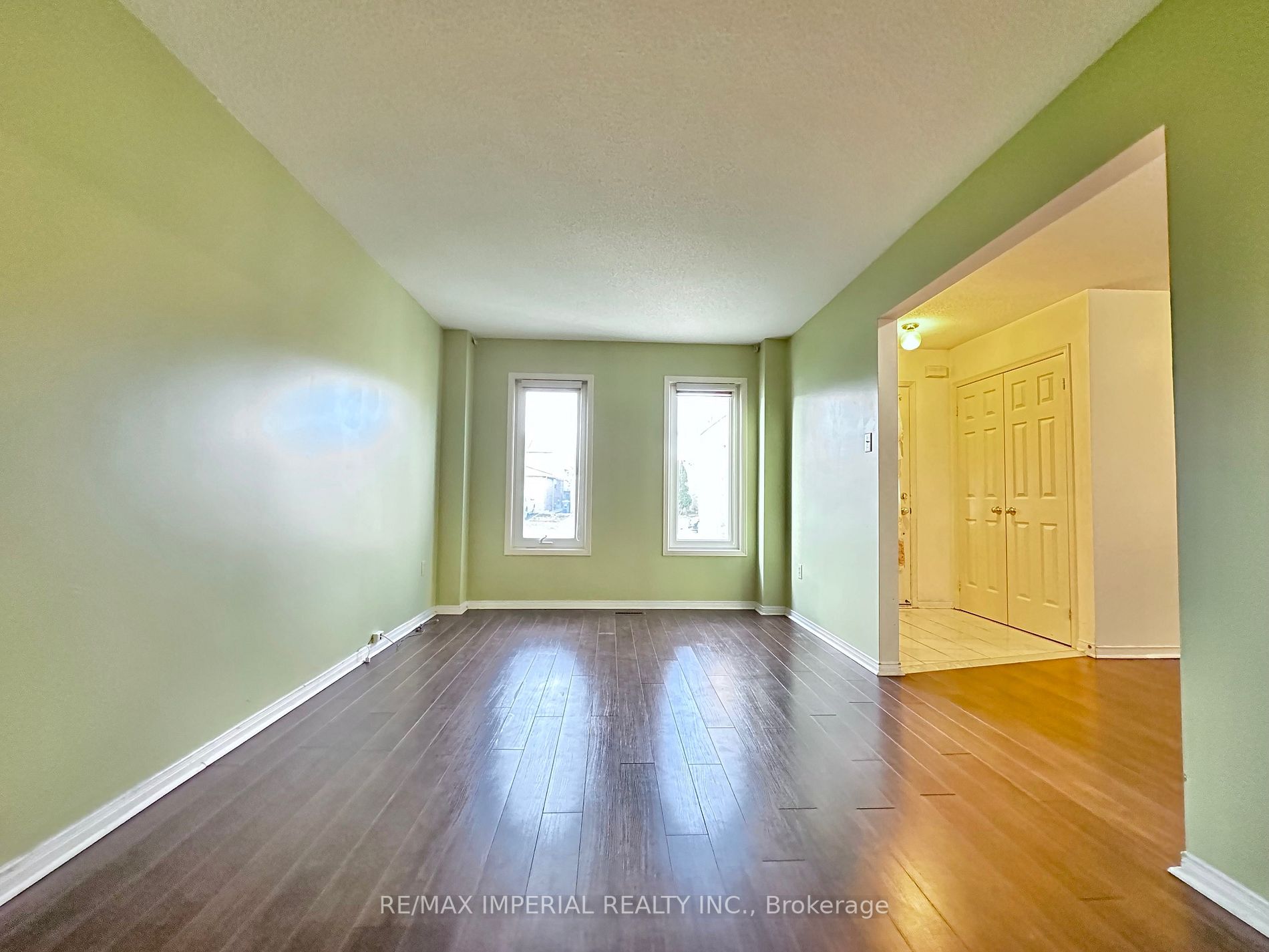 3058 Dalehurst Dr