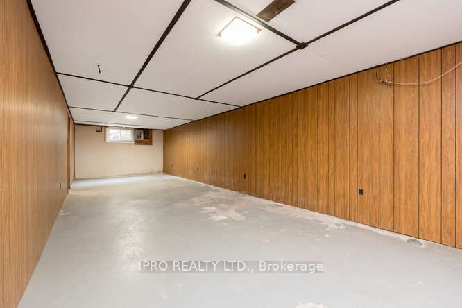 15 Hale Dr