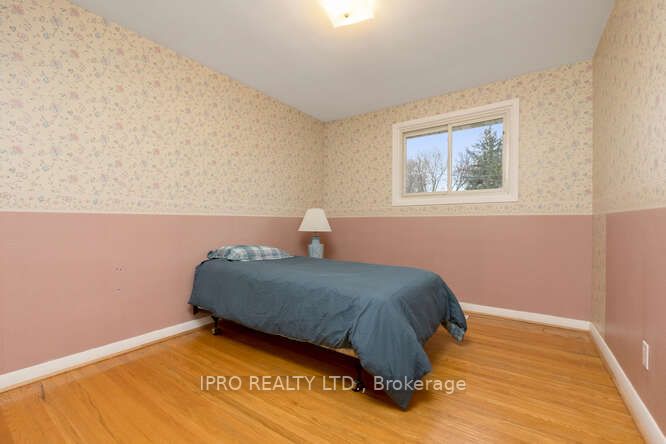 15 Hale Dr