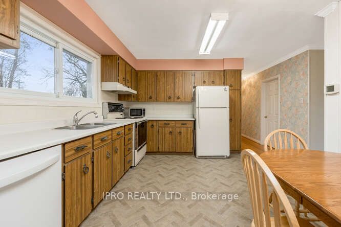 15 Hale Dr