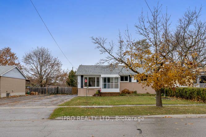 15 Hale Dr