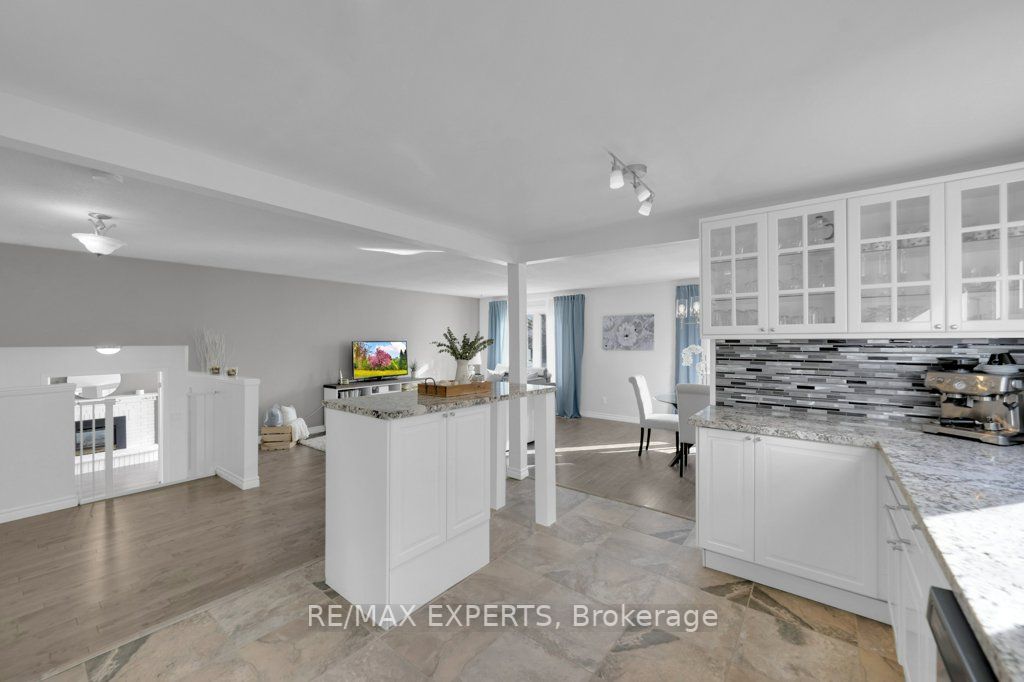 32 Wright Cres