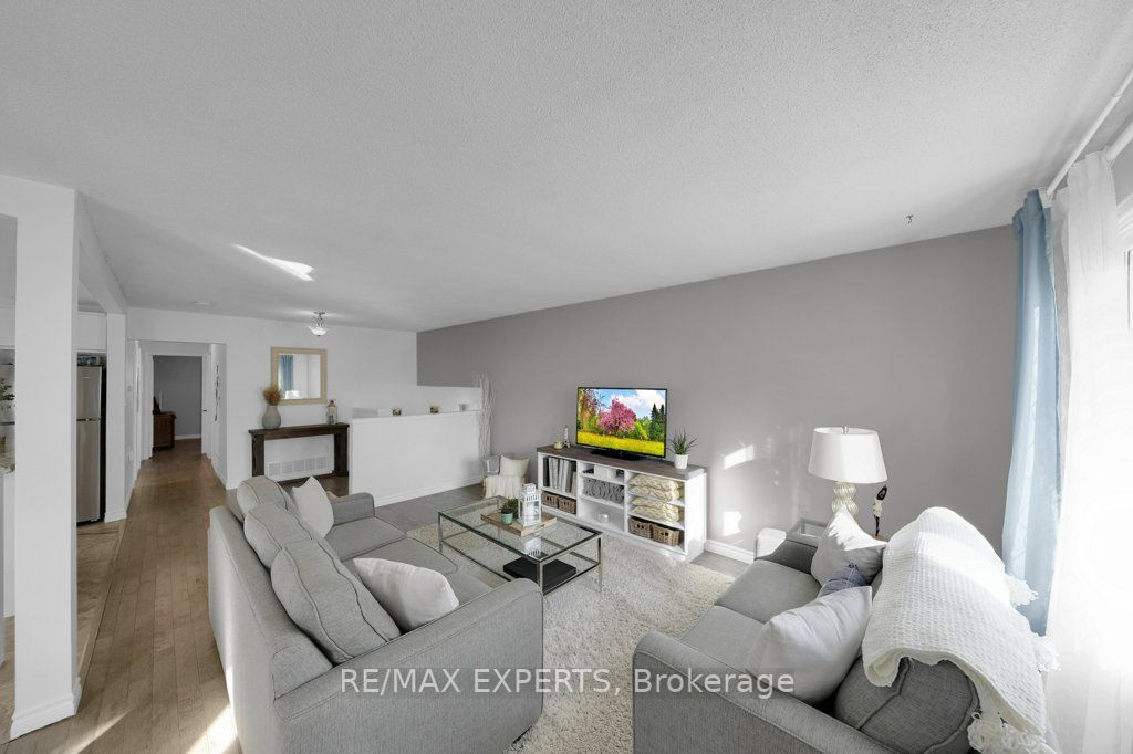 32 Wright Cres