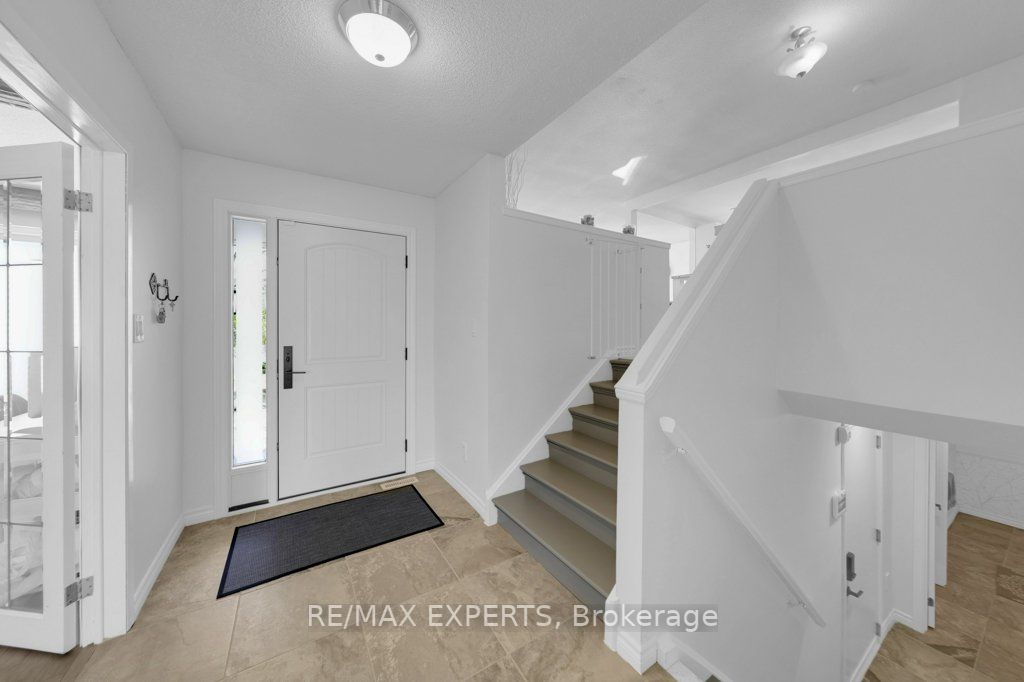 32 Wright Cres