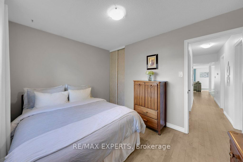32 Wright Cres