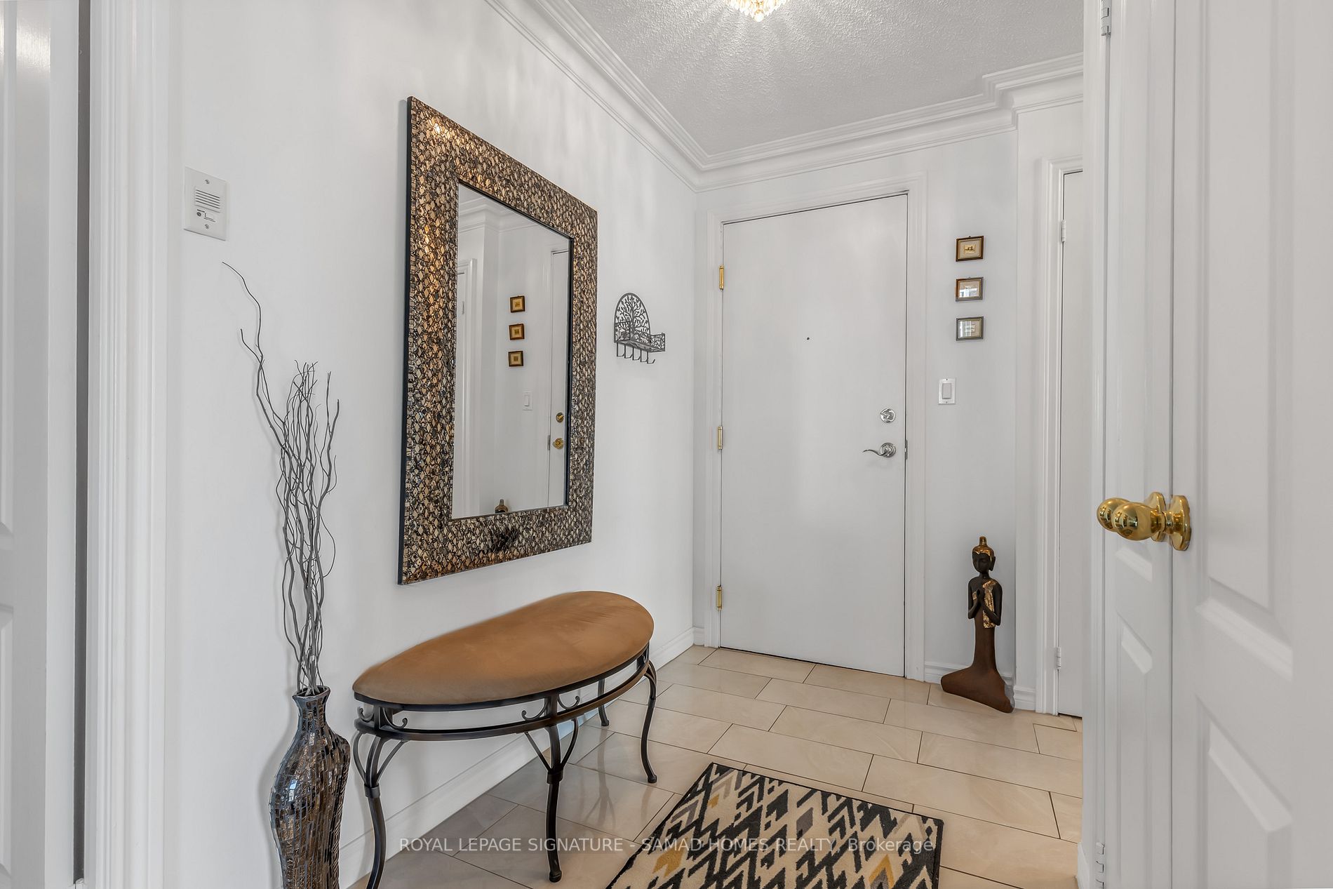 2111 Lake Shore Blvd W, #818