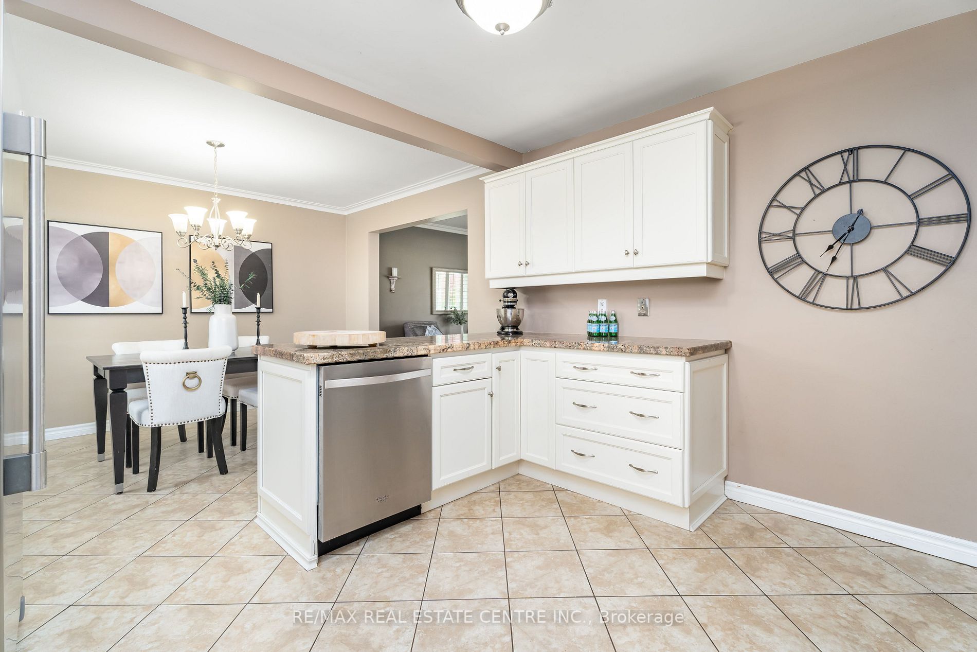 116 Rexway Dr