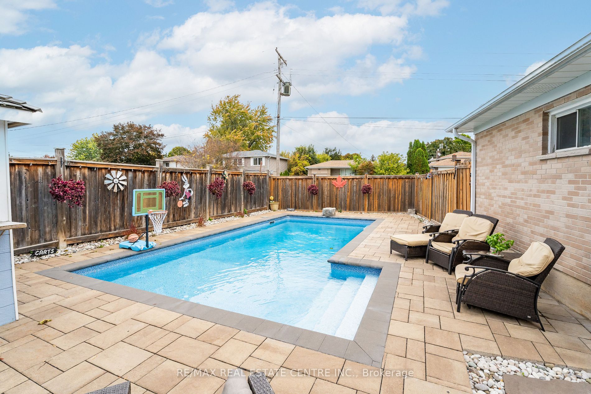 116 Rexway Dr