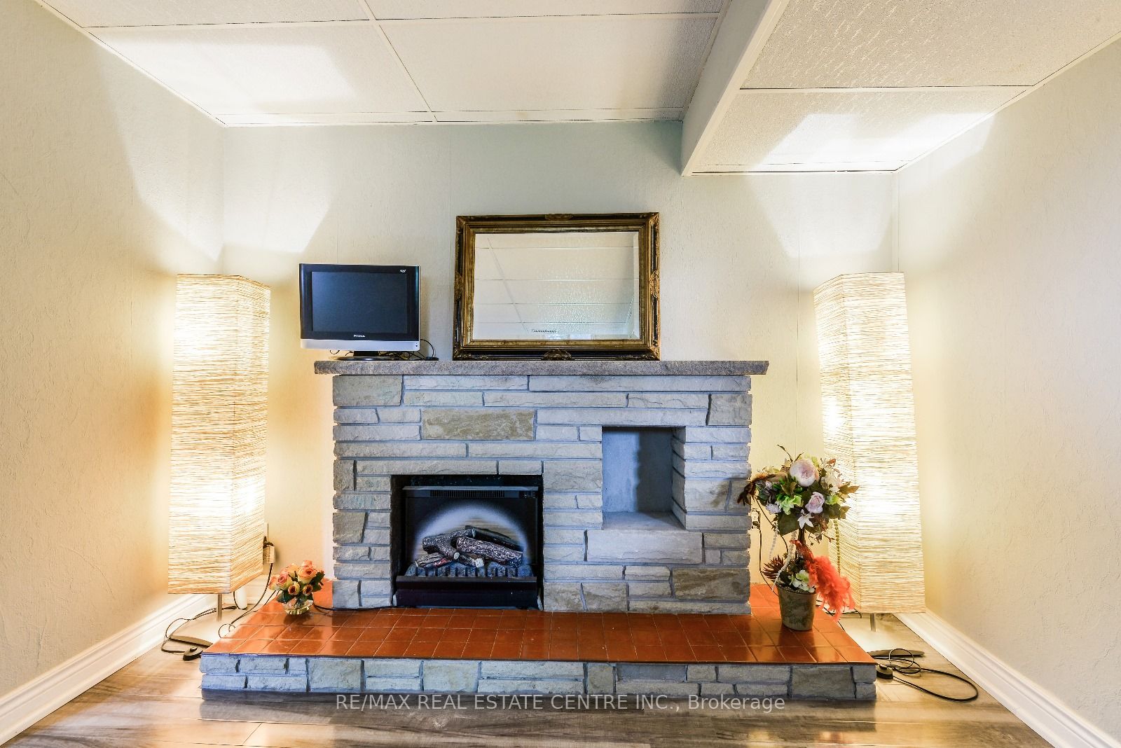 40 BRENTWOOD Drive