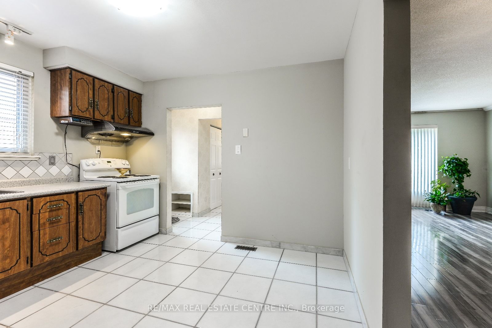 40 BRENTWOOD Drive