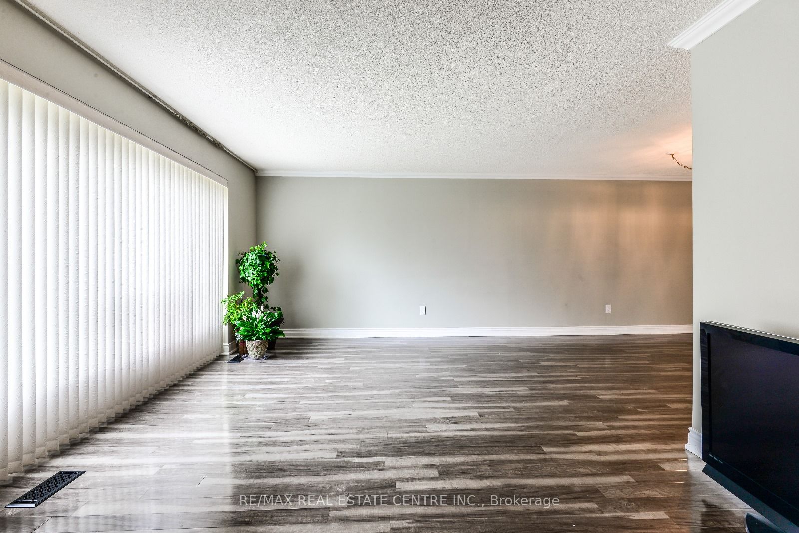 40 BRENTWOOD Drive