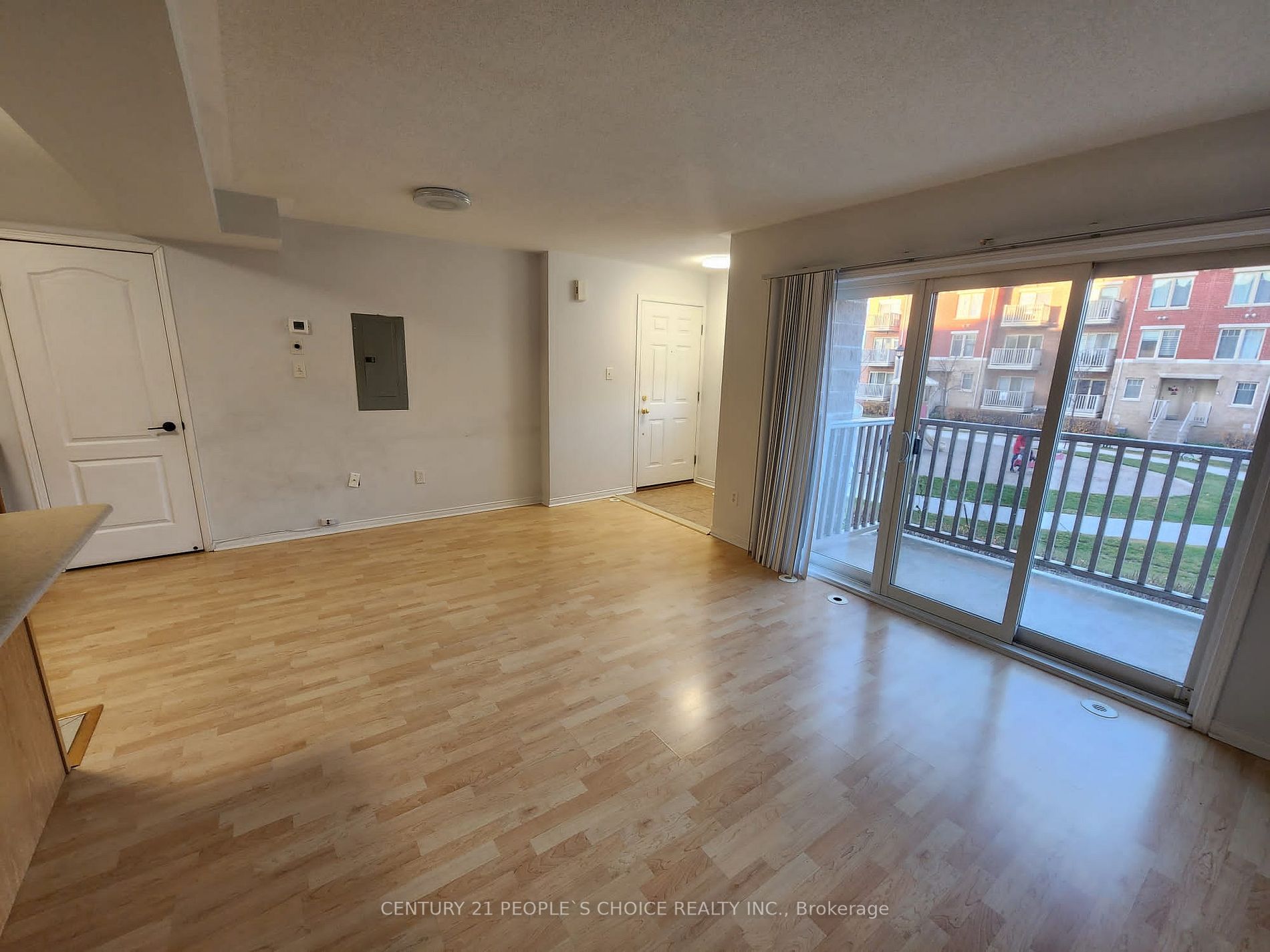 5050 Intrepid Dr, #46