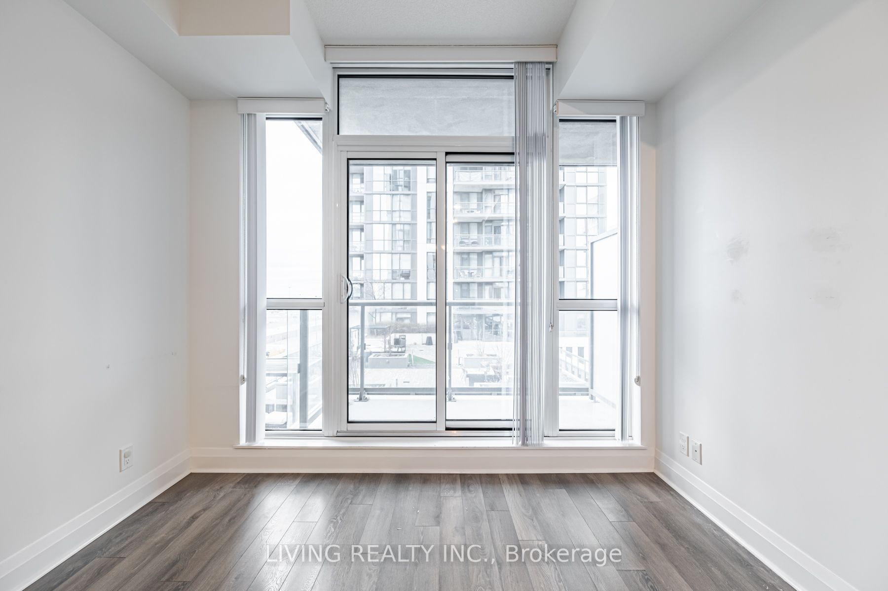 17 Zorra St, #510