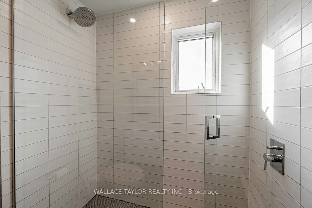 160 Rankin Cres