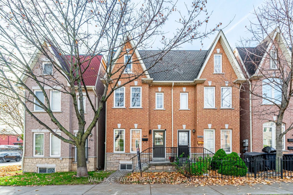 160 Rankin Cres