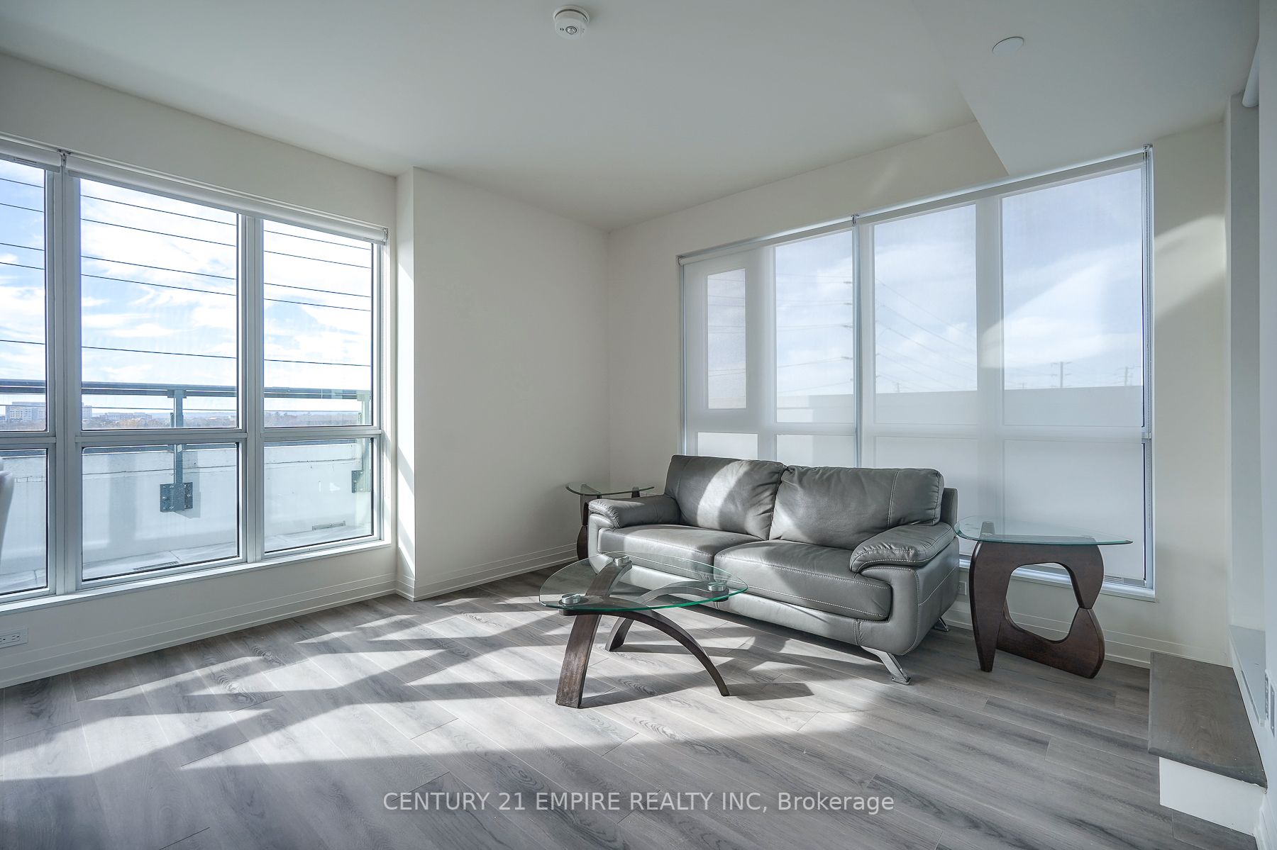 509 Dundas St, #306