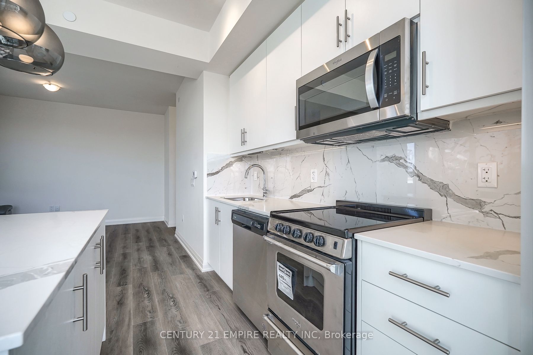 509 Dundas St, #306