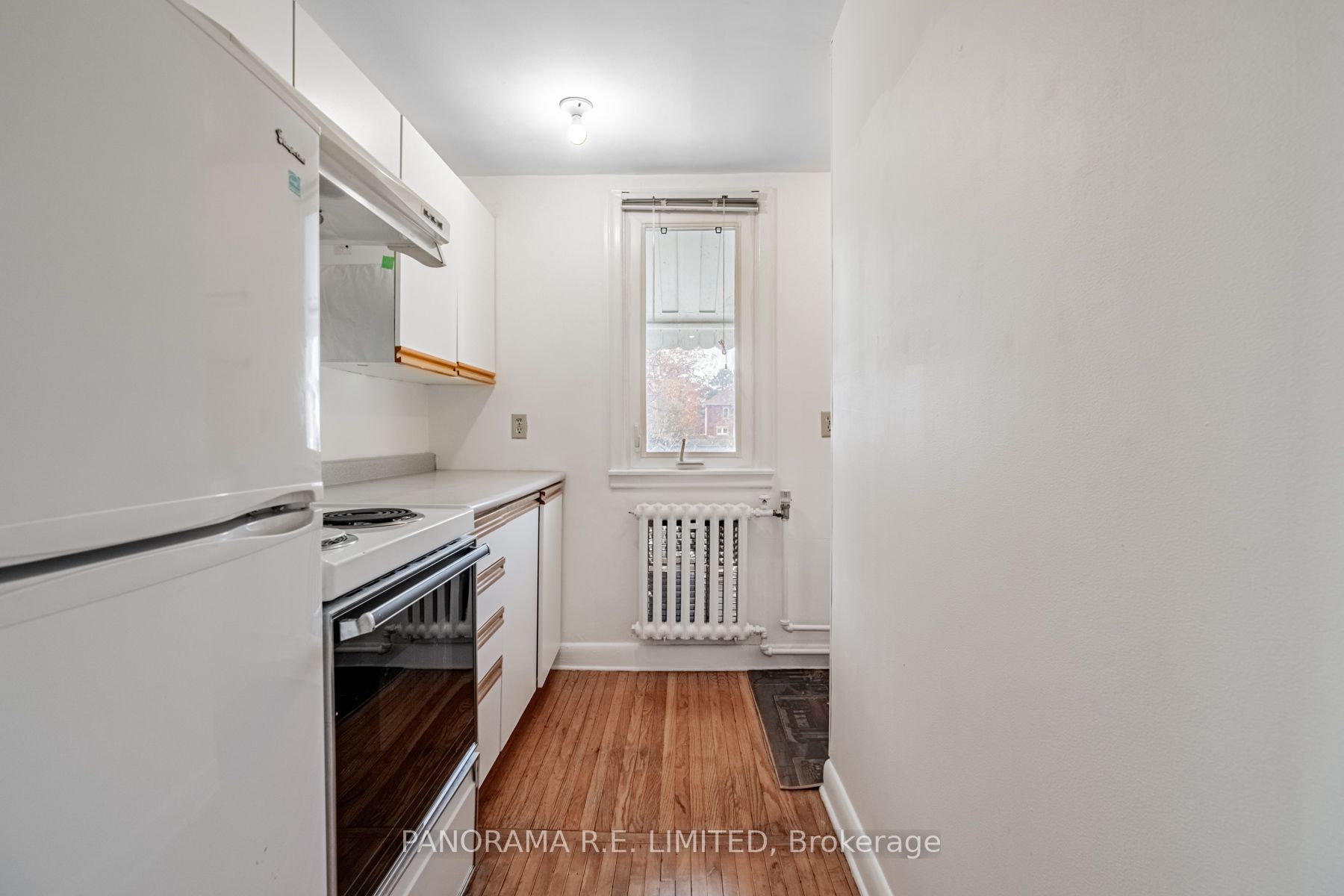 8 Thirty Third St