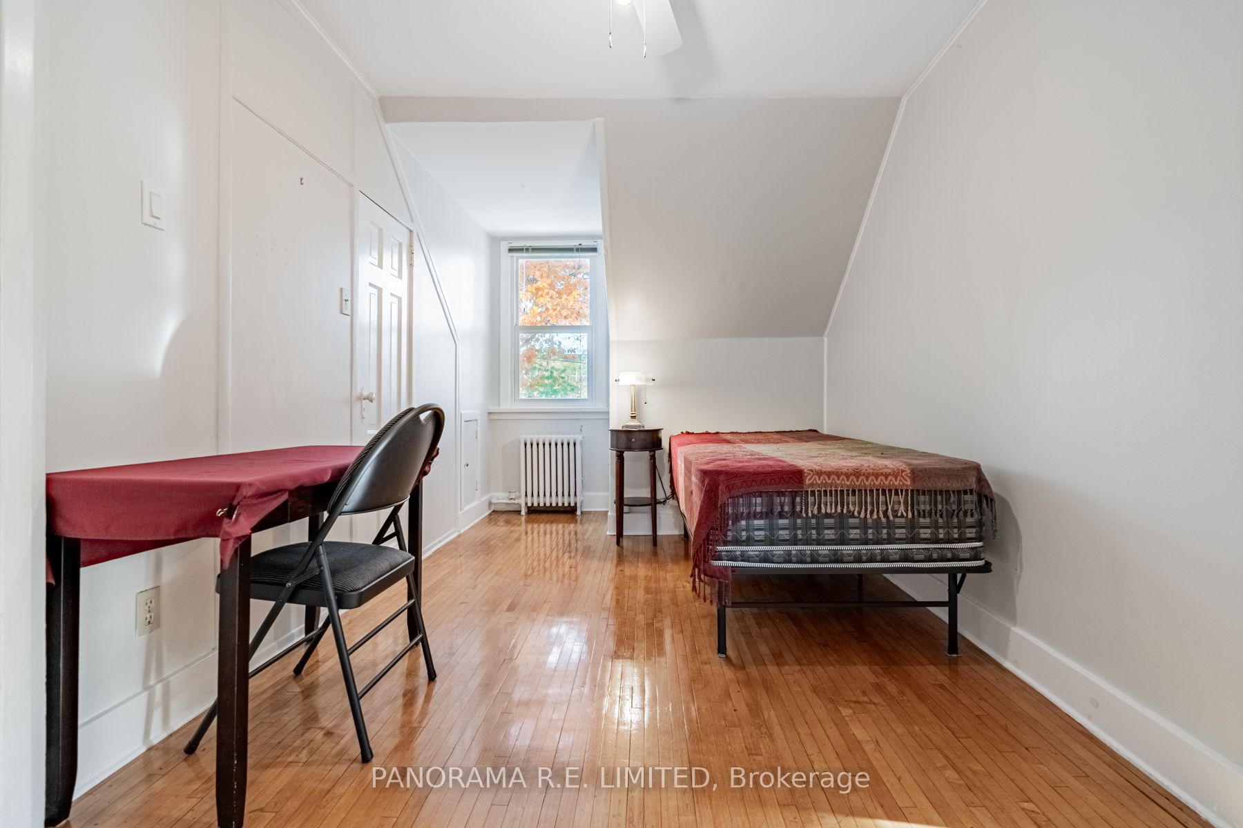 8 Thirty Third St