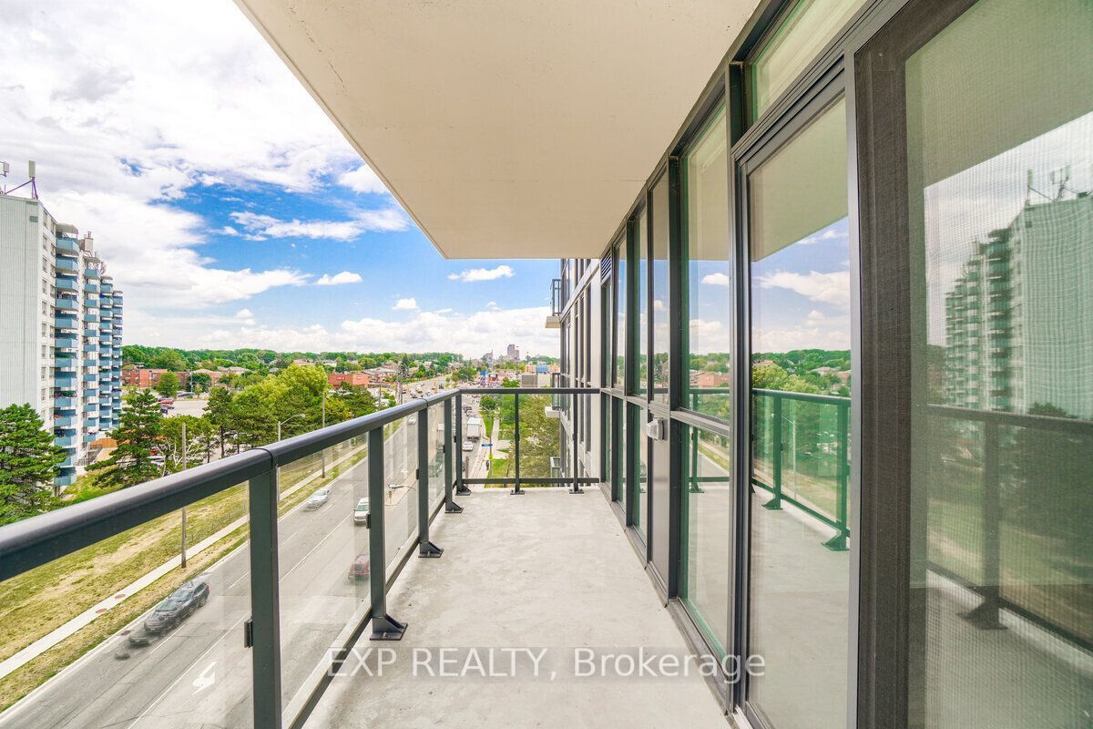 1461 Lawrence Ave W, #704